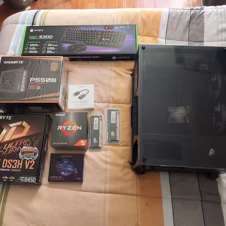 Imagen del equipo de computo de RenovaBit